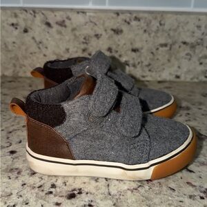 Cat & Jack Toddler size 6 Gray and Brown Kids Shoes